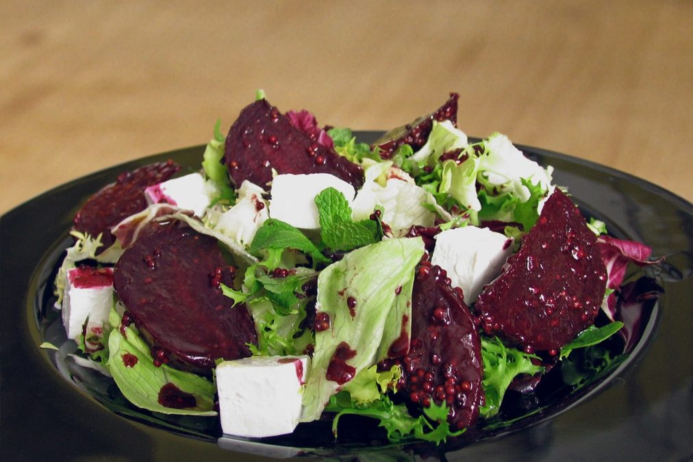 8 самых вкусных салатов из свеклы. Отличная полезная подборка на каждый день!