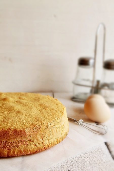 Этот потрясающий крем идеально подходит и для торта, и для пирожных!
