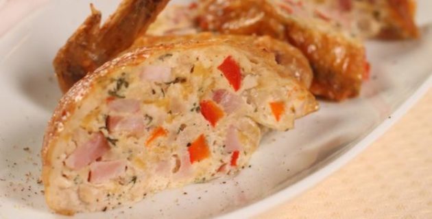 Фаршируем курицу ветчиной и сыром — шикарное блюдо для праздничного застолья