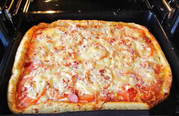 Простой рецепт пышной домашней пиццы в духовке. Всегда пеку только так — объедение!
