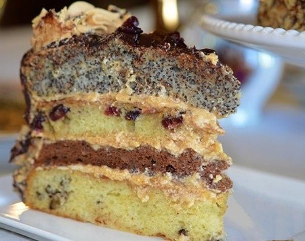Торт с маком «Королева» - десертик действительно по-царски красивый и вкусный!