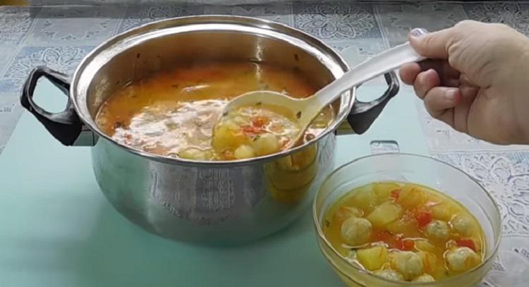 Самый обалденный суп с сырными шариками: нежный и вкусный