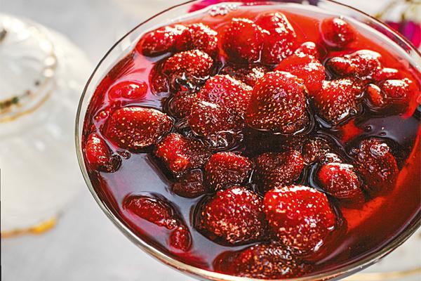 Клубничное варенье без варки ягод - самое полезное и вкусное!
