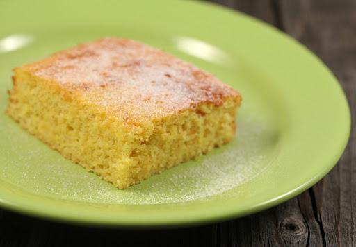 Пирог с кукурузной мукой – очень удачный рецепт домашней выпечки!