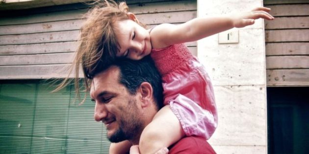 Отец влияет на жизнь дочери больше чем мать. Почему так? Рассказываем...